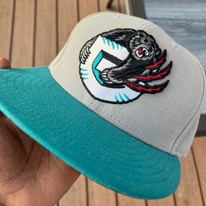 The Vancouver Grizzlies Hardwood Classics 59FIFTY New Era SnapBack